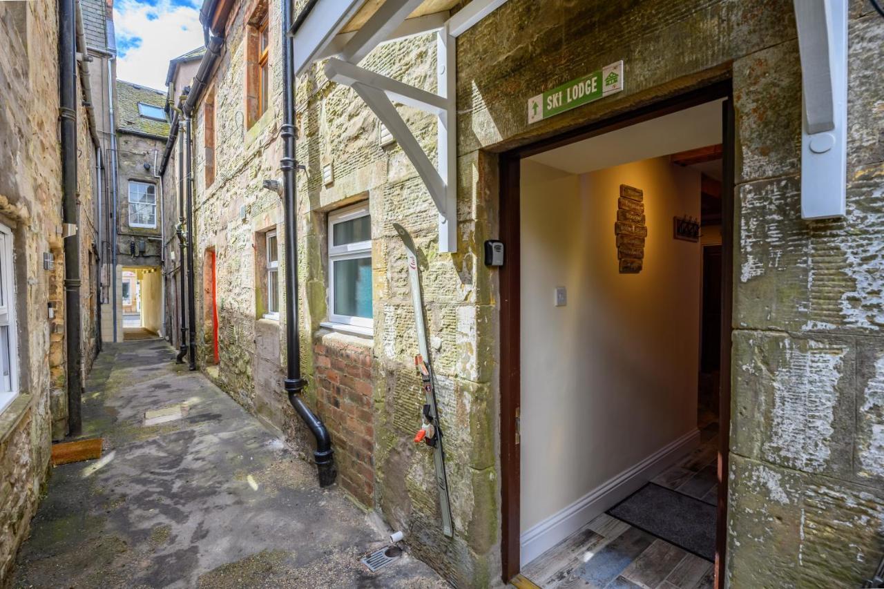 Anastasia'S Secret! Cupar Swiss Alpine Style Apartment Exterior photo